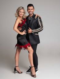 Visit the official dancing with the stars online at abc.com. Ok A Szereplok A Tv2 Dancing With The Stars Cimu Musoraban 12 Sztar Versenyez Hazai Sztar Femina