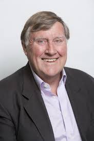 Ian Mackintosh's Instagram, Twitter & Facebook