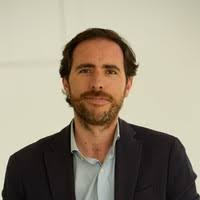 PDF) Presencia del "periodo heroico" de las compañías en sus contenidos de  branding en YouTube: Pascual, Vichy Catalán y Sainsbury's