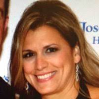 Dawn Currie's Instagram, Twitter & Facebook