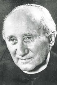 Weite Wege, wenige Priester