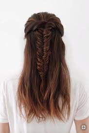 Must Try Fall Hairstyles We Re Copying From Pinterest Long Hair Styles Fishtail Hairstyles Hair Styles