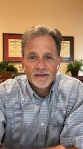 Feeling stuck trying to teach your kids responsibility? 😫👨‍👩‍👧‍👦  Listen in as Dr. Charles Fay shares four simple steps to guide them in the  right direction! ✅ These practical tips are easy to use and ...