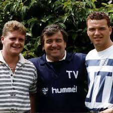 The colours are reminiscent of rome's ancient hellenic legacy. Me Paul Gascoigne An Ostrich And A Hotel Boss He Got Drunk Before Shaving Off His Eyebrows Daily Record