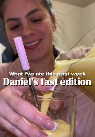 This is new to me 😭 I'm sure I could be doing it better but anyways this  is my first time doing the Daniel's fast. & this is day 7 out of 21 🙏⭐️  I'm