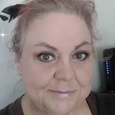 Renee Bolin's Instagram, Twitter & Facebook