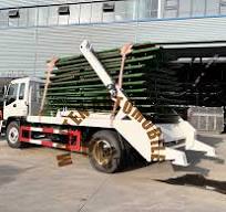 Isuzu 10ton Swing Arm Hydraulic Roll off Wastebin Dumpster Automatic  Loading Garbage Trash Truck