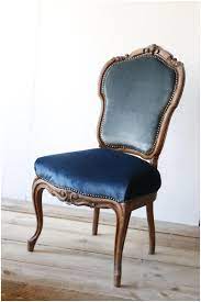 pin op gestoffeerde stoelen oud is nieuw
