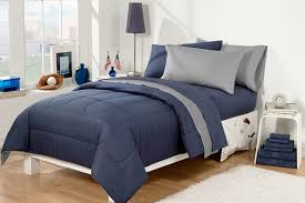 If you are currently decorating your new college apartment, you might be wondering how to decorate the bedroom. College Dorm Room Ideas For Guys Collegexpress