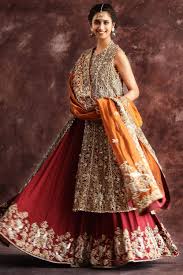 Mehndi Outfits For Brides 2020 By Pakistani Designers Designer Bridal Lehenga Bridal Mehndi Dresses Red Lehenga