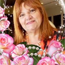 EMMA AYALA: DEL EMBELLECIMIENTO A LA MÚSICA