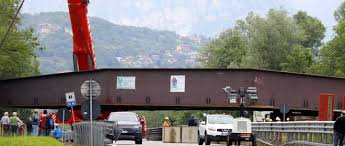 From wikimedia commons, the free media repository. Annone Brianza Attesa Per Il Nuovo Ponte Strade Chiuse E Percorsi Alternativi Cronaca