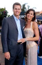 Bridget moynahan is an actress who grew up in western massachusetts. Bridget Moynahan On Tom Brady S Super Bowl Win So Proud Hollywood Life