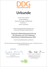 In seiner praxis für innere medizin diagnostiziert und behandeln dr. Innere Medizin Gastroenterologie