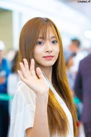 Twice Tzuyu 190613 Incheon Airport To Thailand Tzuyu Twice Korean Idol Tall Girl