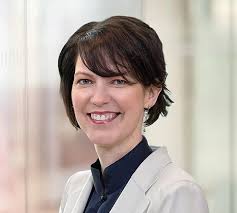 Empresa por trás de Johnnie Walker e Guinness nomeia primeira CEO mulher