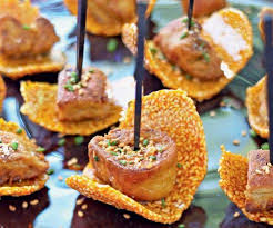 Pour Le Reveillon De Noel Realisez Un Aperitif Dinatoire Chic Et Savoureux Grace A Notre Selection De 25 Rece Aperitif Gourmand Recette Aperitif Gastronomique