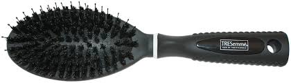 Create beautiful relaxed curls with tresemme cushion brush by brushing out cooled curled hair. Tresemme Oval Cushion Brush Buy Online In Aruba At Aruba Desertcart Com Productid 48075190