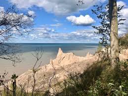 The park is situated on the southern shor. Chimney Bluffs State Park New York Beliebte Routen Alltrails