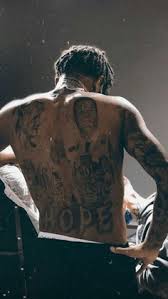 Beşiktaş'ta geçtiğimiz sezon gösterdiği performansla taraftarın sevgilisi konumuna gelen valentin rosier takımda tutulmak isteniyor. Zanyar Zanyar1905 Profil Pinterest