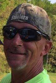 Robert Mcneish's Instagram, Twitter & Facebook