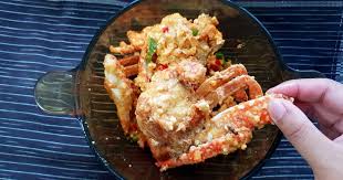 Hancurkan kuning telur dan sedikit putih telur (kalau tak nak putih telur pun tak apa). Malaysia Fashion Travel And Lifestyle Blogger Resipi Salted Egg Crab Or Ketam Masak Telur Asin What So Sizzle Bout Sizzling Suzai