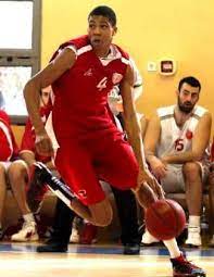 Find the perfect giannis antetokounmpo stock photos and editorial news pictures from getty images. Giannis Antetokounmpo Kindheitsgeschichte Und Unzahlige Biografische Fakten