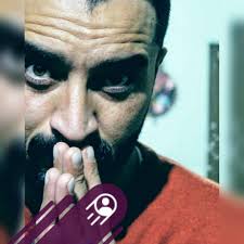 Why is my Nikon D90 screen black when taking normal pictures?