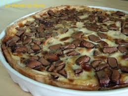 Tarte Pralinee A La Banane Le Monde De Marie Recettes Sucrees Tarte Gateau Noix