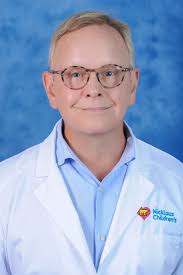 Conozca al Equipo de Neonatólogos