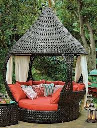 looks great outdoor furniture red cushions and roof outdoorfurniture ide dekorasi rumah luar ruangan dekorasi rumah