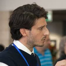 WIR S01E08: Flugmodus