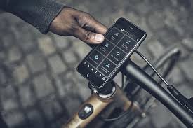 Aufsteigen Und App Geht S Dein Smartphone Ist Bedieneinheit Und Display Zugleich Denn Das Antriebssystem Unserer E Series Gear Stick Personalized Items Items
