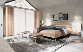 Bei diesem schlafzimmer geht der helle farbton der strukturesche eine gelungene kombination mit dunkelbraunem colorglas ein. Cubo Thielemeyer Manufaktur Fur Schlafraume