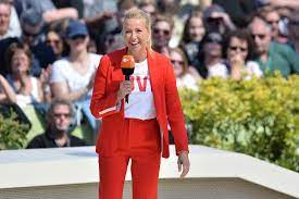 Noch bevor sie sich über den inhalt der show beschweren konnten, fragten sich die barbara sieb, die 46 jahre in der gastronomie gearbeitet hat und heute noch so fit ist, dass sie andere rentnerinnen zum einkaufen und zum arzt. Zdf Fernsehgarten Das Gab S Noch Nie Besondere Uberraschung Fur Fans Gala De