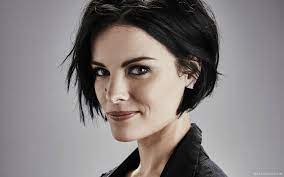 Pin By Holly Smith On Ladies For Female Lead Inspiration 2 Jaimie Alexander Hair Story Short Hair Styles