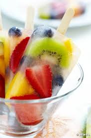 Fruits Frais 20 Idees Idees De Presentations Originales Recettes De Glace A L Eau Recettes De Sucettes Glacees Saines Sucette Glacee Saine