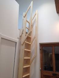 Realisation D Une Echelle Meuniere Escamotable En Sapin Echelle Meunier Echelle Mezzanine Et Echelle