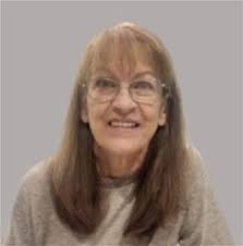 Helen Lott's Instagram, Twitter & Facebook