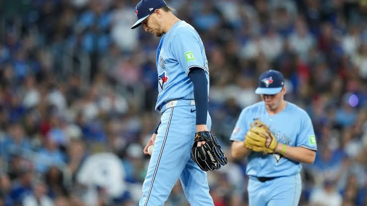 What's become of the Toronto Blue Jays? With 2 months left, some fans are  giving up hope | CBC News