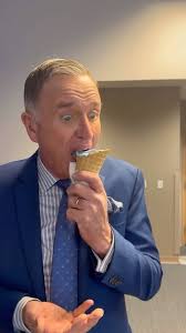 This is the power of ice cream 🍦💙 #bluemoon #chocolateshoppe