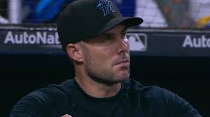 Texas Rangers announce Skip Schumaker as new manager