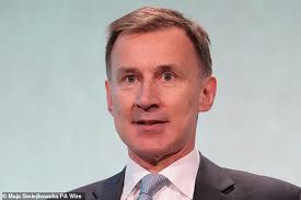 Now more than 500 businesses demand Jeremy Hunt scrap the 'tourist tax' to  boost the UK economy