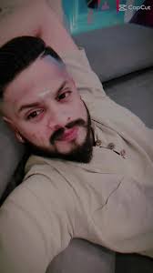 Yaarukum Adimai Ille: An Insightful Review