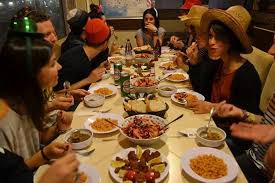 Watch belly dancers and traditional folk musicians the dinner is mediocre at best. Turkish Dinner Night Picture Of Second Home Hostel Istanbul Tripadvisor
