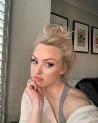 Hollyoaks' jorgie porter reveals her favourite episodes as she hosts classic episodes on e4. Hollyoaks Star Jorgie Porter Going On Awkward Facetime Dates While In Lockdown Irish Mirror Online