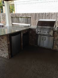 On average, expect an outdoor kitchen to cost between $40 and $130 a square foot. Outdoor Living Gallery League City Houston Swimming Pool Builder Elite Pools Spas