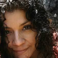 Tracy Rey's Instagram, Twitter & Facebook