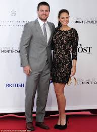 Former arrow star, stephen amell, set to debut in his new series on starz, heels, in august, addressed reports that he was forcibly removed from an airplane flight earlier this week due to a heated, drunken argument with his wife. Stephen Amell Net Worth 2021 Vs Wife Cassandra Jean
