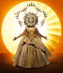 Leann rimes as the sun performs \. Sun The Masked Singer Wiki Fandom